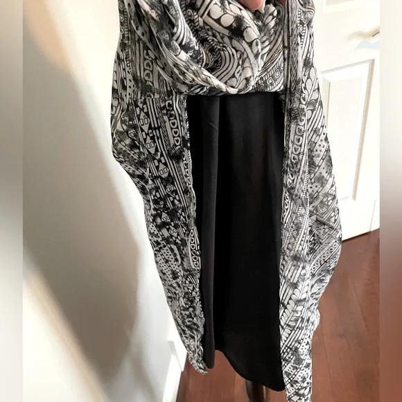 Two Layered Blouse - Picture 3 of 6